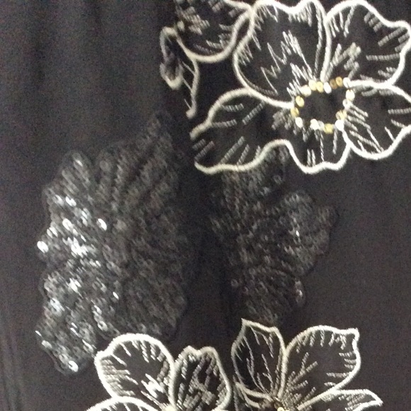 NWT WHBM Embroidered Cocktail Dress - Picture 3 of 6